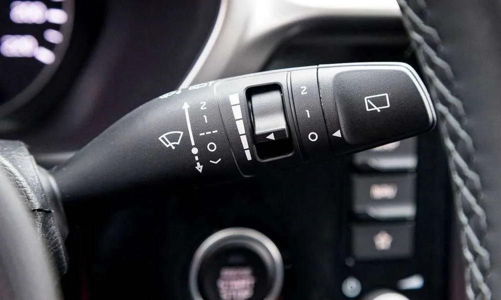 Интерьер салона <br>Solaris KRX