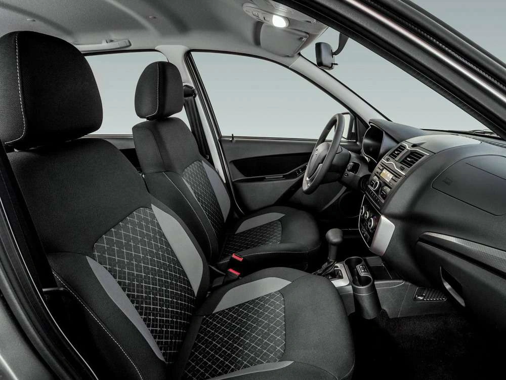 Интерьер салона <br>Lada Granta Универсал