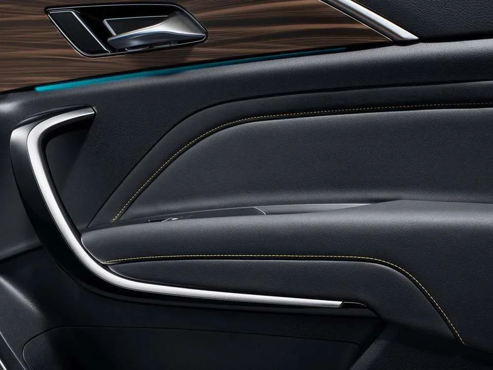 Интерьер салона <br>Faw Bestune T77