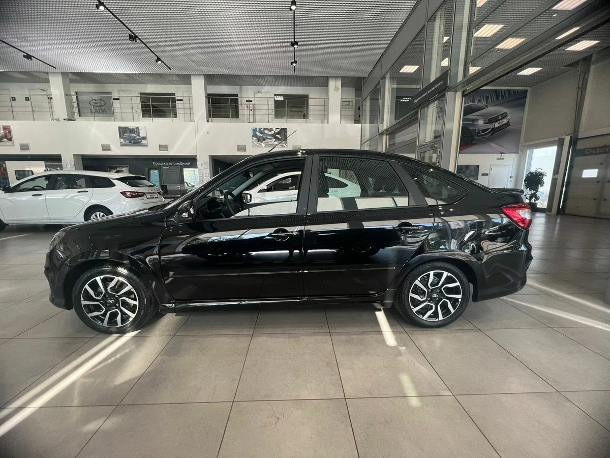 Внешний вид <br>Lada Granta Sportline Лифтбек