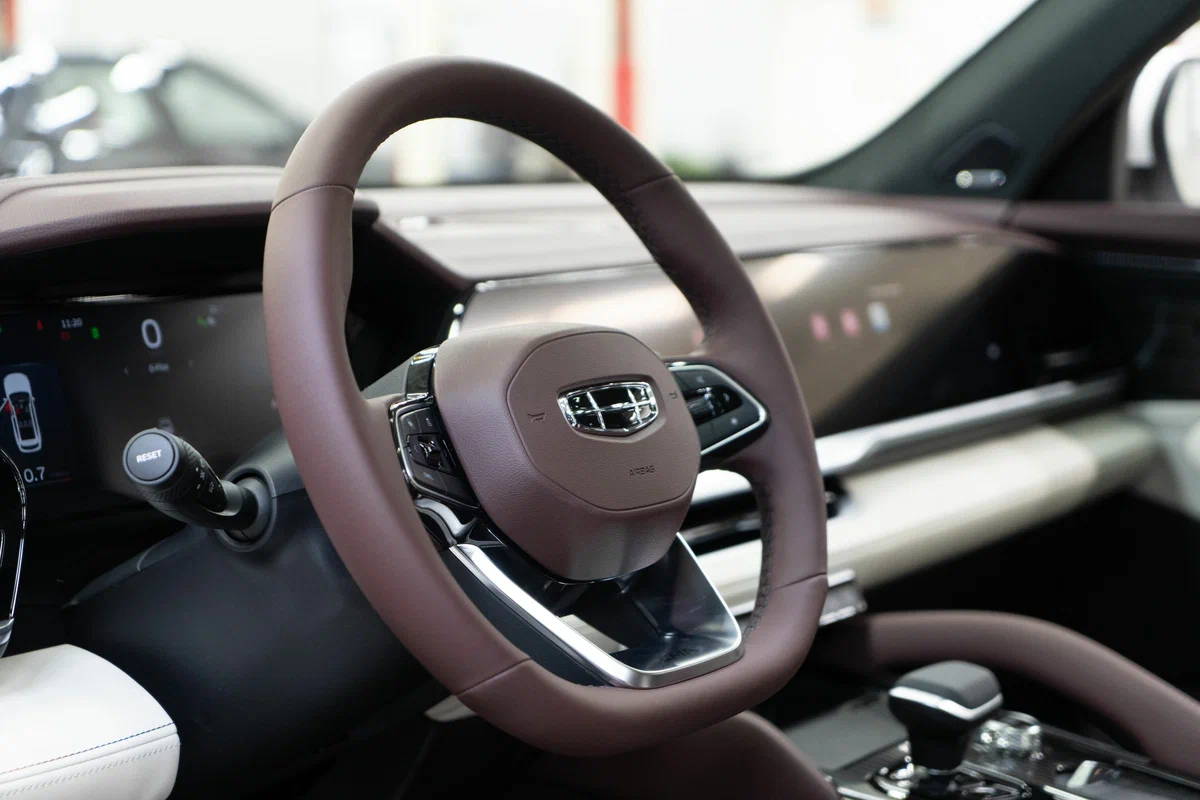 Интерьер салона <br>Geely Monjaro