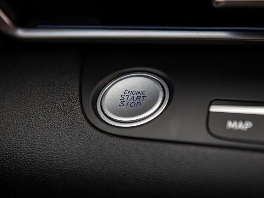 Интерьер салона <br>Hyundai Elantra