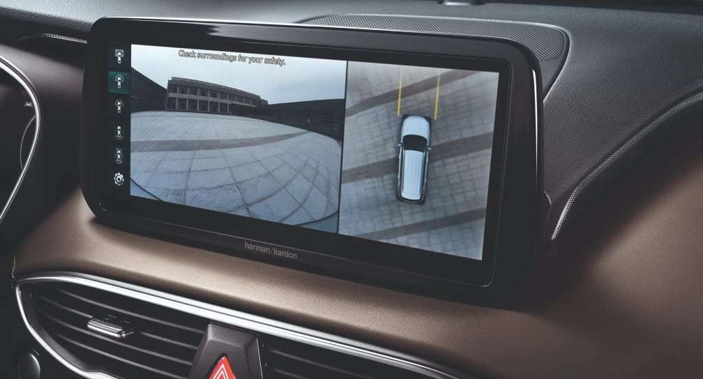 Интерьер салона <br>Hyundai Santa Fe