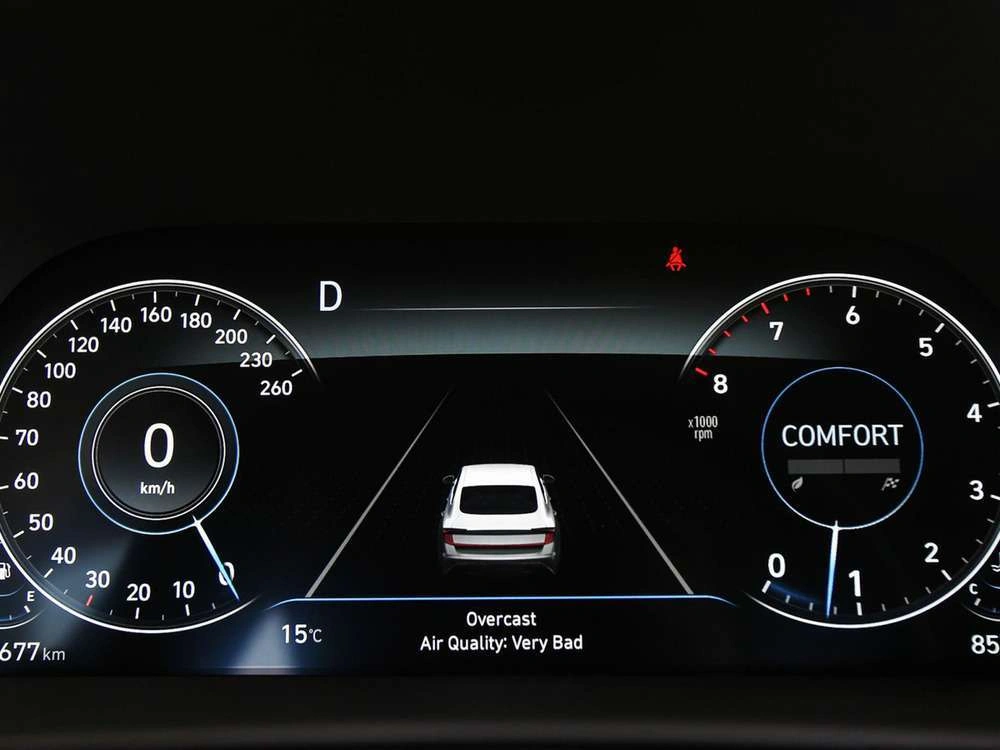 Интерьер салона <br>Hyundai Sonata Седан