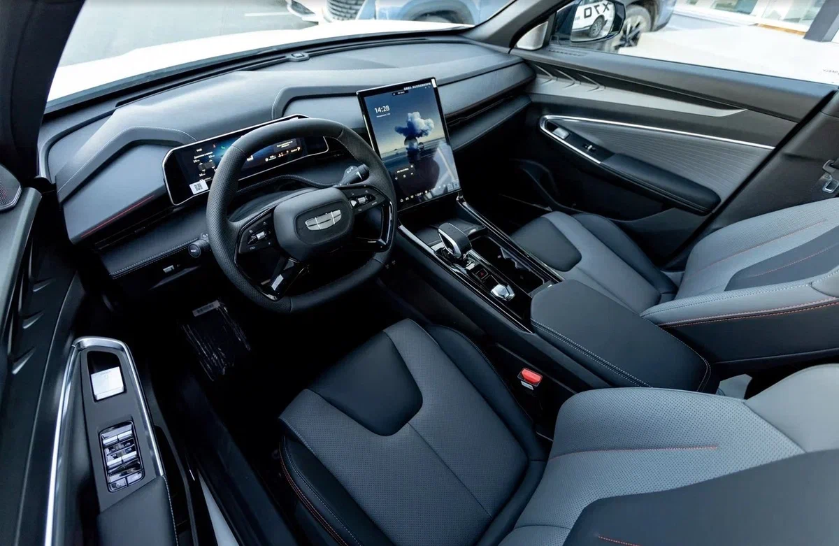 Интерьер салона <br>Geely Cityray