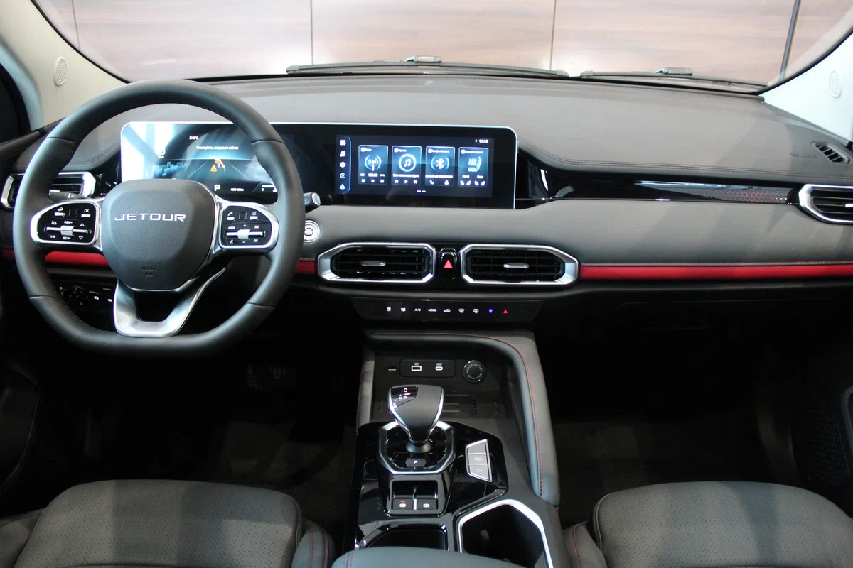 Интерьер салона <br>Jetour X50