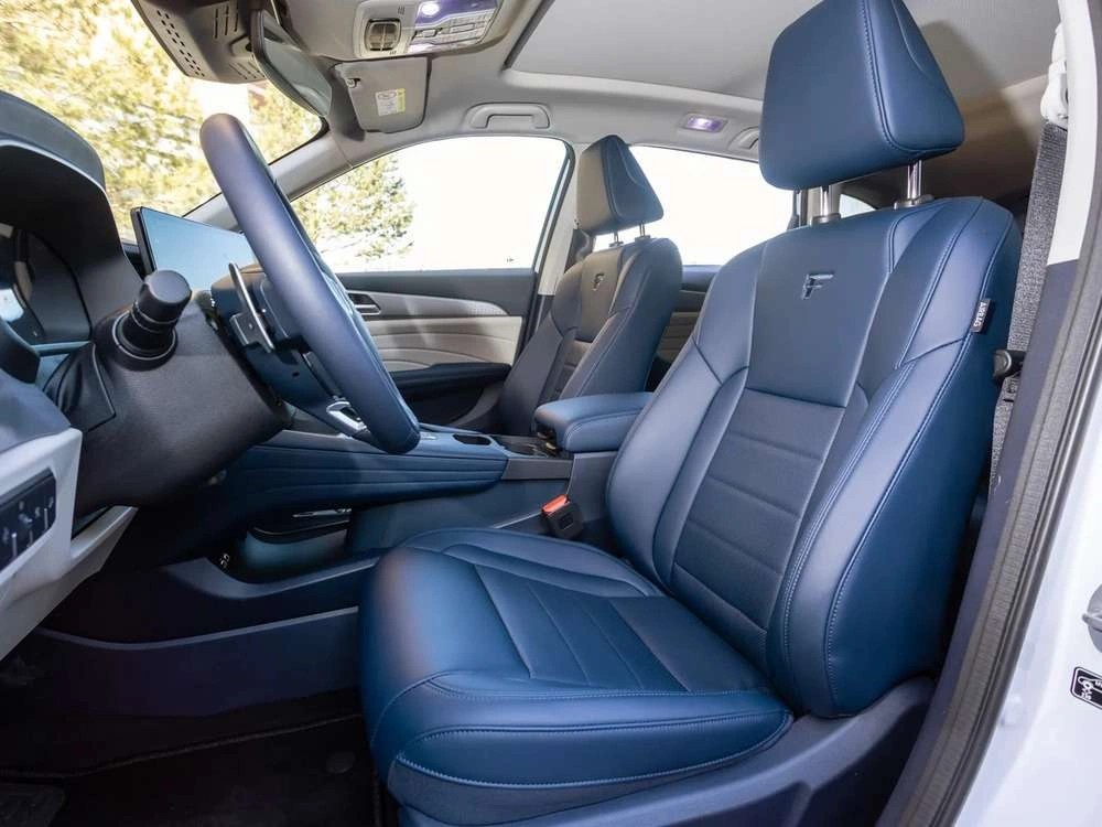 Интерьер салона <br>Haval F7