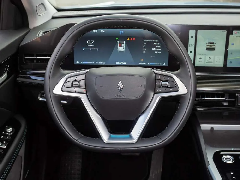 Интерьер салона <br>LIVAN S6Pro