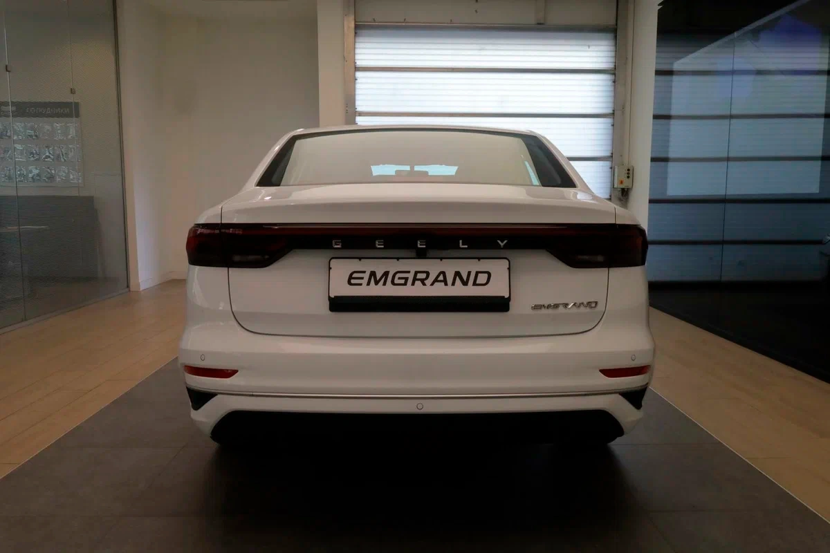 Внешний вид <br>Geely Emgrand