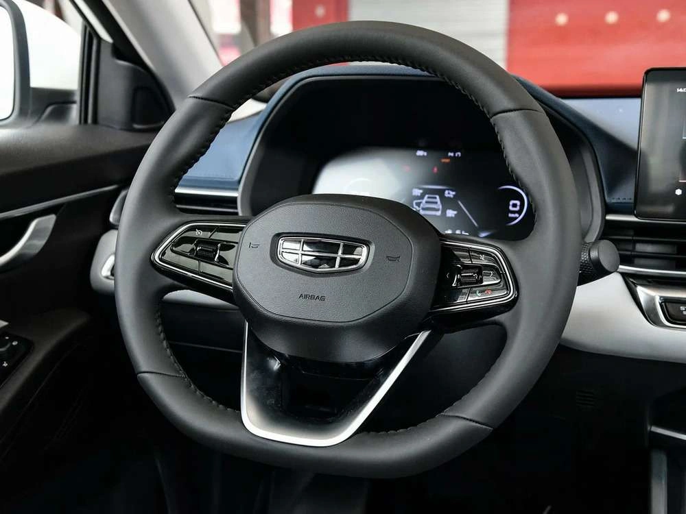 Интерьер салона <br>Geely Emgrand